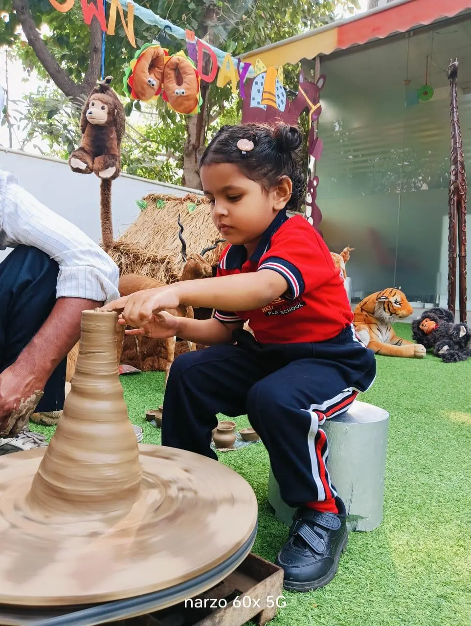 Kindergarten kids learning and exploring creativity